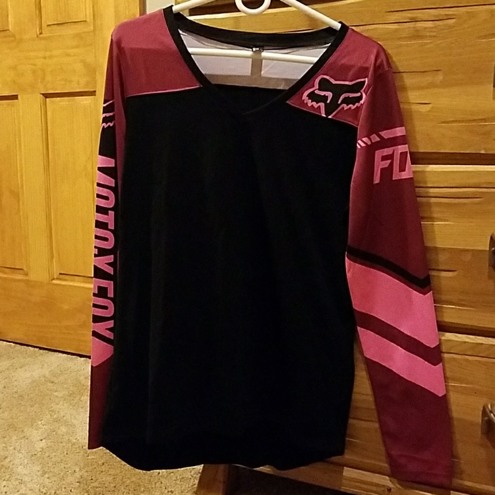 *Make offer* Fox head long sleeve